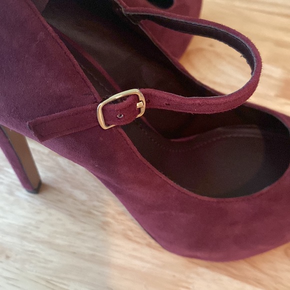 BCBG Suede Leather Platform MaryJane Paulie Heels - Picture 7 of 14